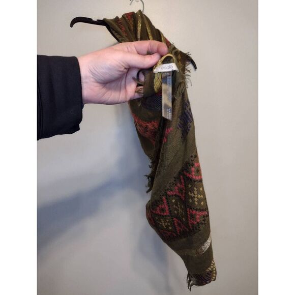 ECOTE One Size Infinity Scarf Green Tribal Print - Picture 2 of 4